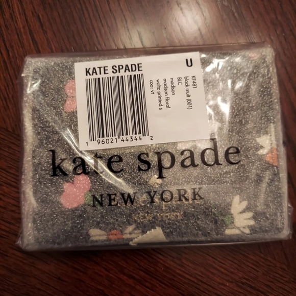 NWT! Kate spade cardholder! - Picture 4 of 4